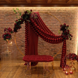 Dekor Yuvarlak Bordo Zincirli Gül